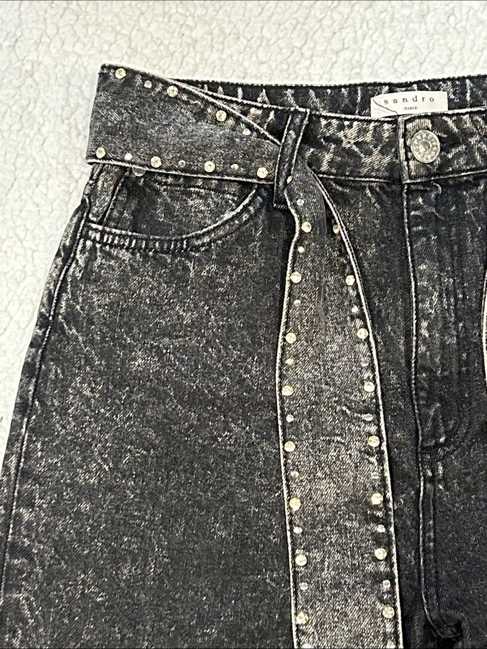 Sandro Fredd Black Acid Wash Jeans size 6 Studded Crystal Belt Straight Leg - Picture 3 of 14